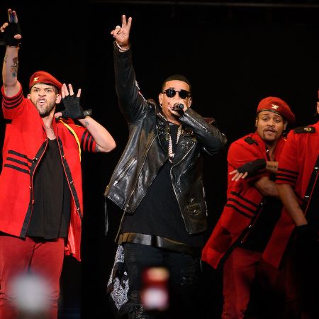 Don Omar performing on his live show